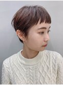ベリーショート、マッシュショート、オン眉、アッシュベージュ