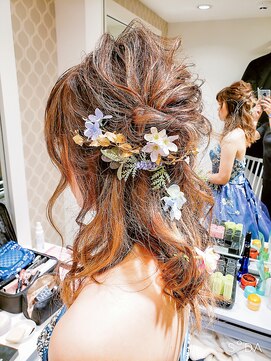 ブラウ ネイル パーティー(Blau Nail Party) オシャレハーフアップ