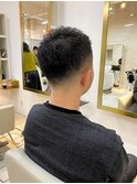 フェード×ショート×黒髪メンズ