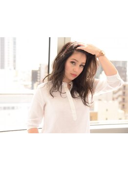 岡崎市♪長く美しく白髪を染めるため製品に徹底的なこだわりと、明るく染めて白髪をぼかす選択も◎