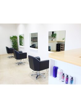 【静岡県御前崎】家族で営むアットホームなプライベートサロン♪あなたの“なりたい”が見つかる場所に―。