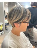 ショートボブパーマ20代30代40代イヤリングカラー大人可愛い