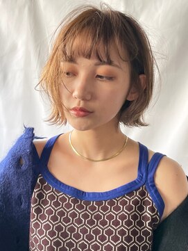 サンク 原宿 表参道(cinq) ワンブリーチで作る透明感溢れるミルクティーベージュカラー