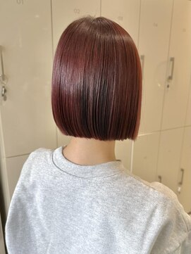 フィグバイアルテフィーチェ(fig by artefice) チェリーピンクカラー×ワンレンボブ