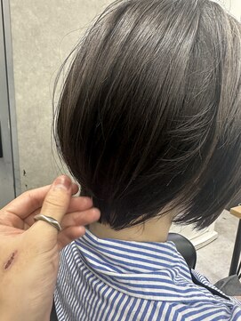 フラミューム 蒲田店(flammeum) 頭の丸みが綺麗に見えるショートボブ