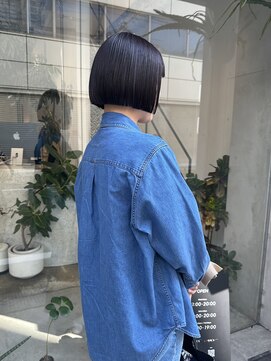 オムズドット(om's dot) 切りっぱなしボブ タッセルボブ パープルカラー