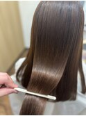 風になびく縮毛矯正