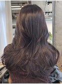ラベンダーグレージュ顔周りレイヤーモテ髪オフィスヘア美髪