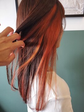 リュール バイ ヘッドライト 北千住店(lueur by HEADLIGHT) インナーカラースカーレットオレンジ&ロング