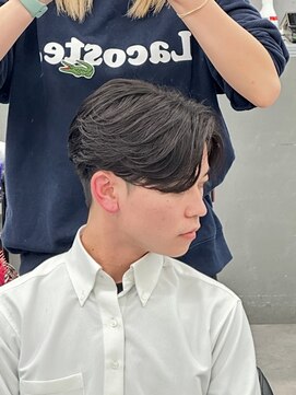 オーバルバイアピッシュ(OVARL by apish) フェザーパーマニュアンスセンターパート毛流れリバース