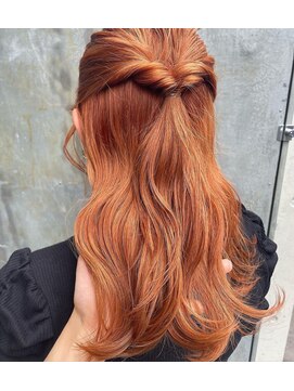 ガーデン ジングウマエ(GARDEN jingumae) アプリコットオレンジカラー