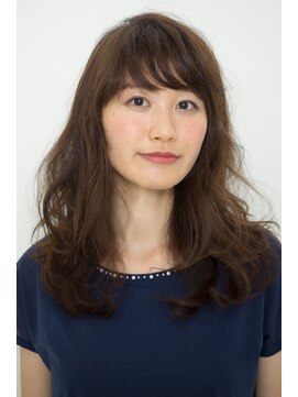 エクリ 麻布十番(equri) あえての無造作感で外国人風のふんわりスタイル!