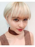 マニッシュ　ネイビーカラー　美髪　フレンチボブ　ショート