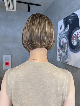 ブルックス ハイライト ショート ミニボブ アッシュベージュ クールショート