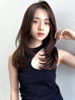 ヴェイン 渋谷(vain)&nbsp;ナチュラル　ブラウンカラー　顔周りレイヤー　くびれヘア