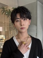 レイヤーカットウェットヘアオリーブベージュニュアンスパーマ