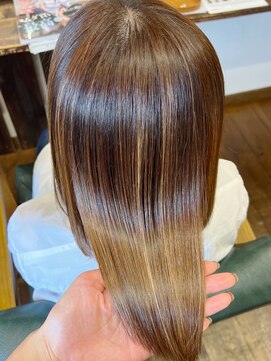 ル コワン ククー(Le coin coucou) 酸性ストレート