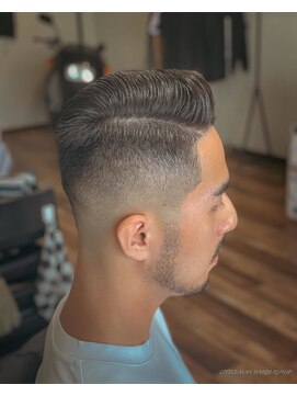 リトルマンバーバーショップ(LITTLEMAN BARBERSHOP) BARBERSTYLEの王道 サイドパートスタイル