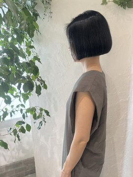 ミロア 薬院(miroa) ~大人女性のワンレングスボブ~