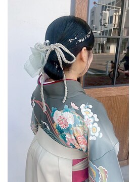 ミスターグッドモーニング(MR.GOOD MORNING) 卒業式×シニヨン