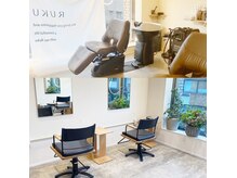 ルク(RUKU)の雰囲気(自然光の入る店内で植物もたくさんあり癒される空間です◎)