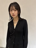 イル(ill)&nbsp;ミディアム レイヤーカット 顔周りレイヤー 大須