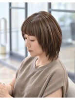フロラクロマ 上通NEWS裏(FLORACHROMA)&nbsp;40代大人女性のレイヤーカット＋ハイライト