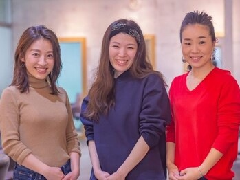 ルフラン 芦屋(R franc)の写真/ベテラン女性Stylistが多数在籍するトータルビューティーサロン併設R franc◇華やかな女性へプロデュース―