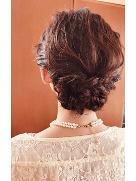 ソロヘアー(Solo hair) 上品★ふわっとアップ