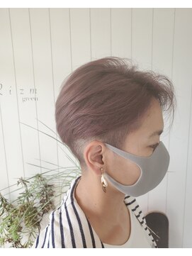 ヘアスペース リズム グリーン(Hair space Rizm green) ツーブロックピンクベージュ