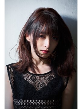 ラル(Lull) 大人黒髪くびれレイヤーカット