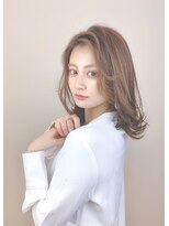 フィーカ(fiica)&nbsp;大人ミディアムレイヤー