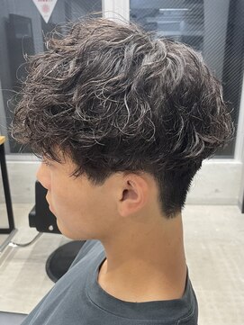 フイ 自由が丘(Men's hair Hui) 刈り上げ/スペインカール/韓国マッシュ/ニュアンスパーマ