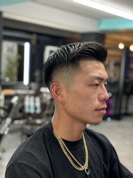 ヘアーラボ 樟葉(Hair Labo) Keiju風 スキンフェード 南楠葉