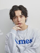 センターパート×波巻きスパイラルパーマ［町田/町田駅/JR町田駅/メンズサロン/メンズカット/メンズパーマ]