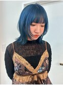 ターコイズブルー ウルフカット 外ハネボブ ブリーチ ハイトーン