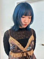 パーク 福岡天神西通り店(parc)&nbsp;ターコイズブルー ウルフカット 外ハネボブ ブリーチ ハイトーン