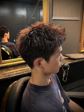 キングスマントーキョー 府中店(KINGSMAN TOKYO) スパイキーショート