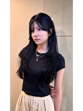 ベル 新宿(Belle) 韓国レイヤー　暗髪カラー　艶カラー　顔まわりカット前髪カット