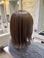 ヴィサージュプラス(VISAGE plus)&nbsp;切りっぱなしボブ×ベージュカラー