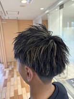 ケンジ 平塚 アネッタ(KENJE annetta)&nbsp;刈り上げショート　ハイライト