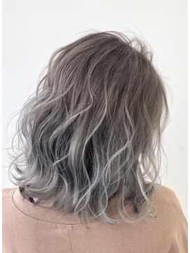 リー 梅田(Lee) Lee梅田★バレイヤージュ×ミルクティーベージュ