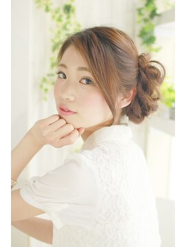 髪匠 雅 ミヤビ(MIYABI) フェミニンサイドシニオン