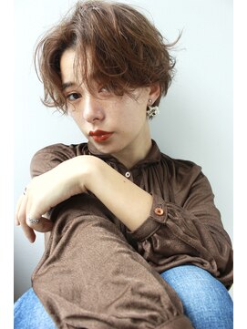 メゾンアミリ(Maison AmiLi) カット・パーマ・カラー