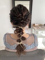 フェリーチェ(Felice)&nbsp;玉ねぎ編み下ろし　編み込み　アップスタイル　ドレスヘア