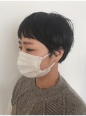 黒髪ショート