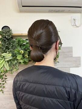 ロカット サロン(Roquat Salon) シニヨン卒業式アップアレンジ【ヘアセット/立川/袴/立川南】