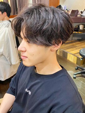 ヘアークリエイ トポライトウィロー 烏丸(Hair Create Polite willow) 20代30代40代メンズ韓流コンマヘアビジネス清潔感爽やか