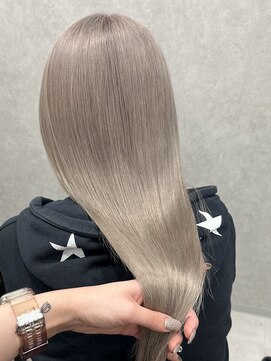 ロウル 渋谷(LOWRL) ホワイトグレージュ/ケアブリーチカラー/水素トリートメント