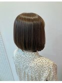 ステップボーンカットカットボブショートハイライト白髪ぼかし